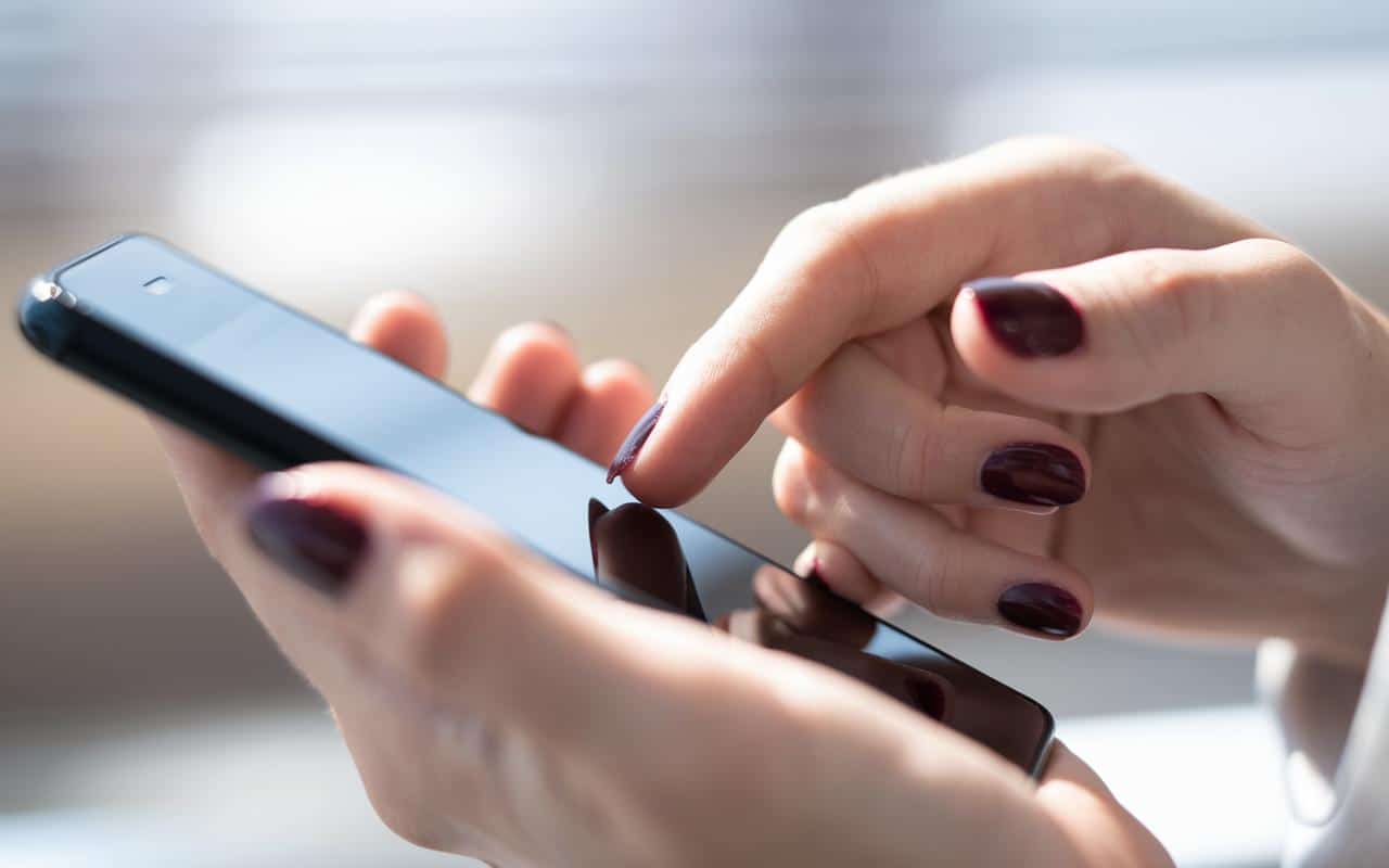 Truffa del finto messaggio Amazon: allarme phishing in Italia, già segnalati casi in Toscana