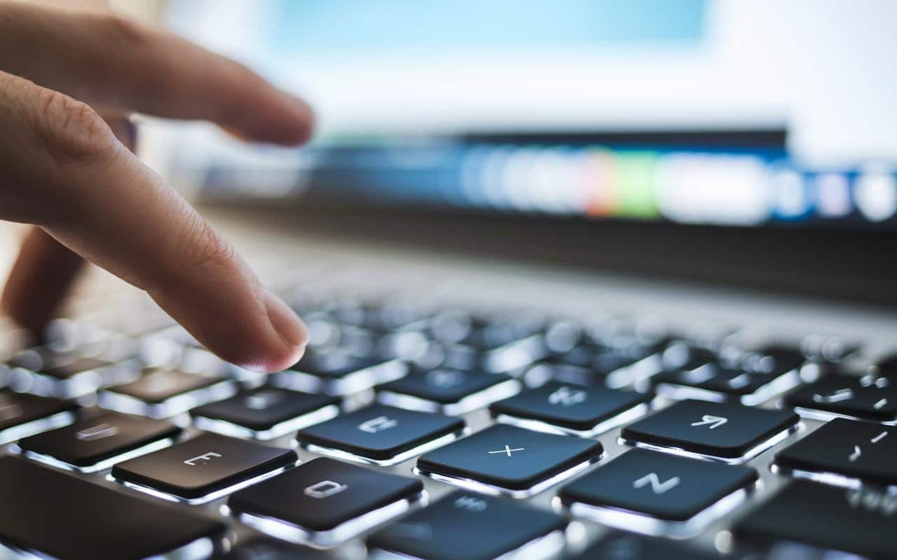 Venerdì Nero e shopping natalizio: i rischi nascosti delle truffe online. Ricerca e consigli di Avast